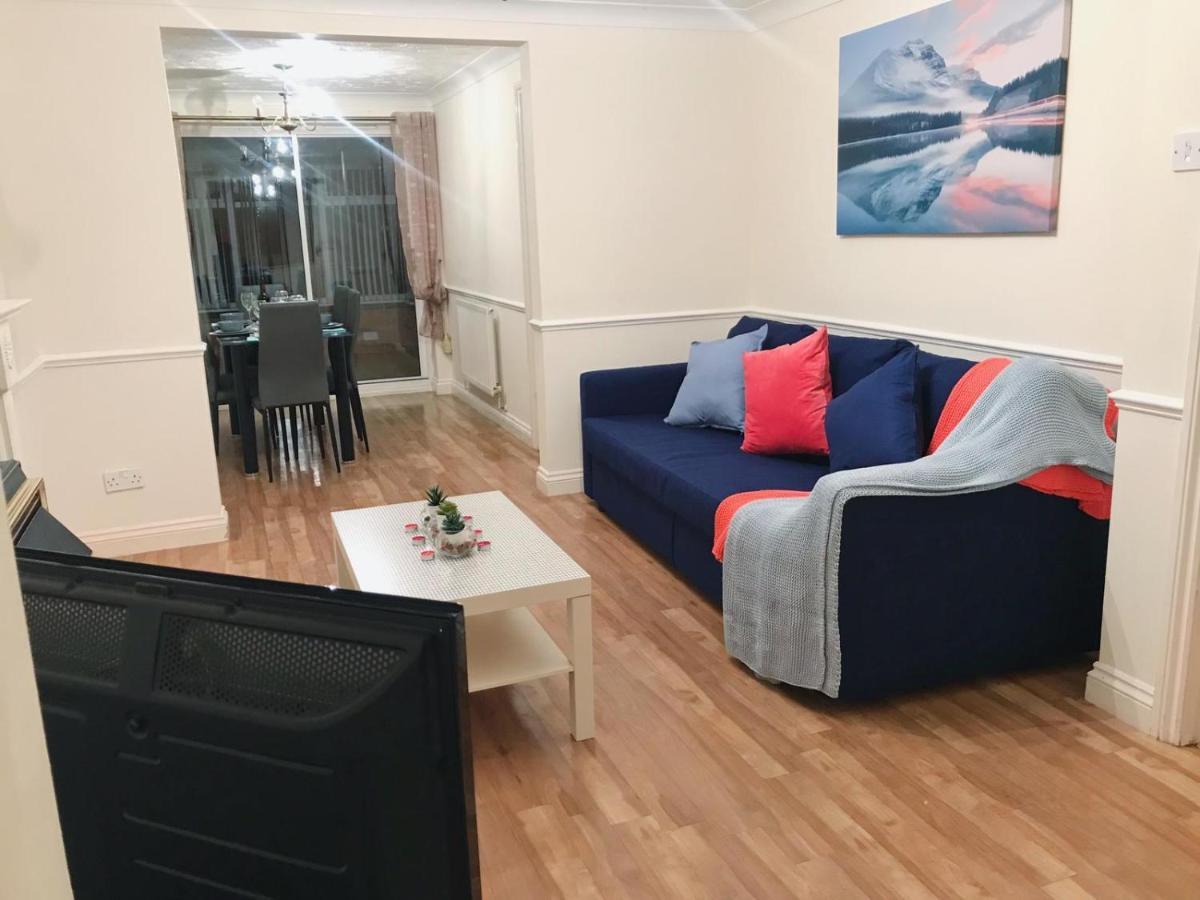 Chani Place Northampton Eksteriør bilde